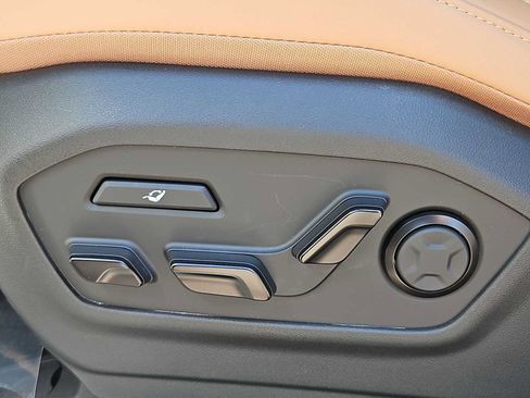 New 2026 Hyundai Santa Fe Calligraphy AWD/4WD image 17