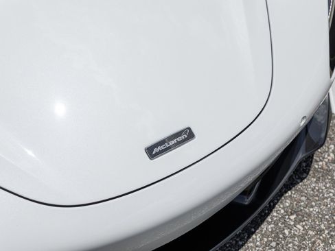 Used 2020 McLaren 720S Spider RWD image 19