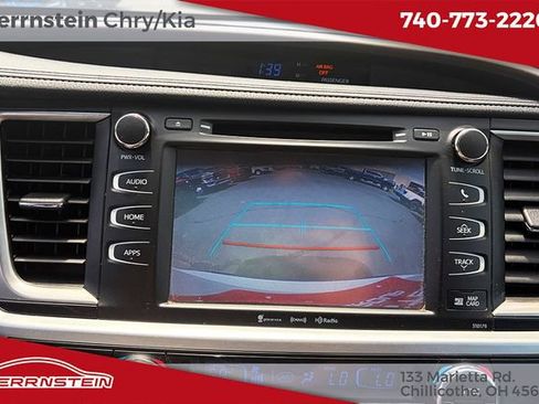 Used 2018 Toyota Highlander XLE FWD image 15