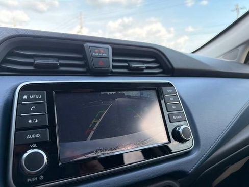Used 2025 Nissan Versa SV w/ Trunk Package FWD image 18