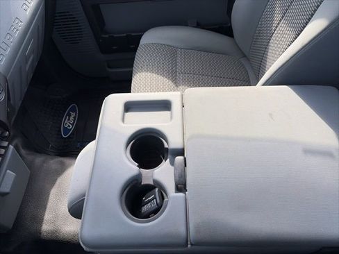 Used 2015 Ford F250 XL w/ Power Equipment Group image 15