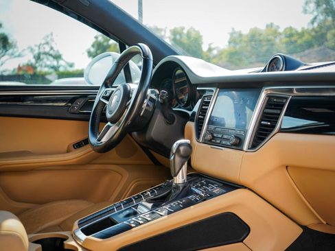 Used 2018 Porsche Macan S AWD/4WD image 15