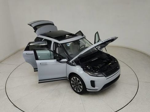 Used 2024 Land Rover Range Rover Evoque S AWD/4WD image 29