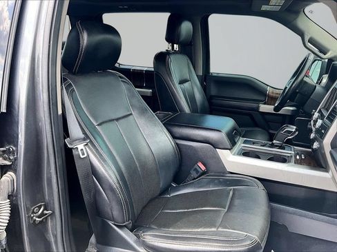 Used 2018 Ford F150 Lariat w/ Equipment Group 502A Luxury AWD/4WD image 7