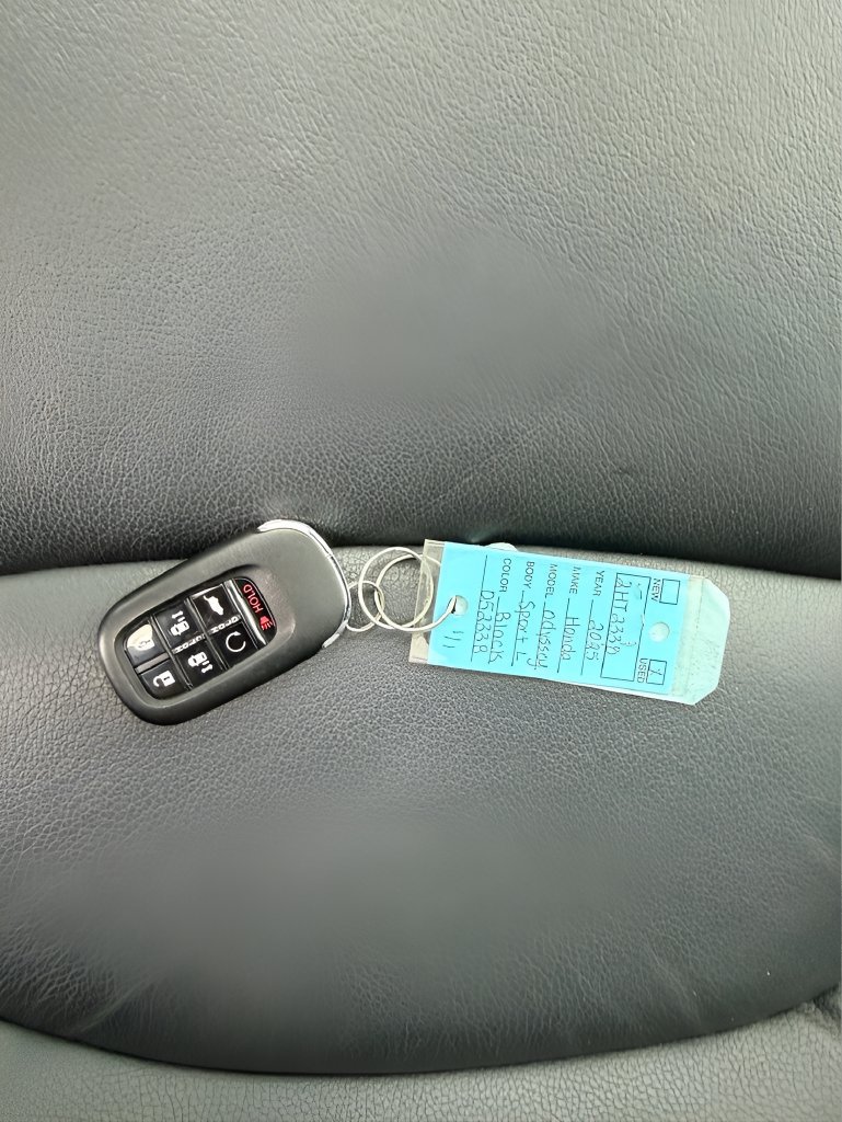 Used 2025 Honda Odyssey Sport-L image 10