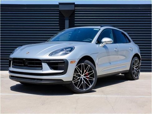 New 2025 Porsche Macan S image 1