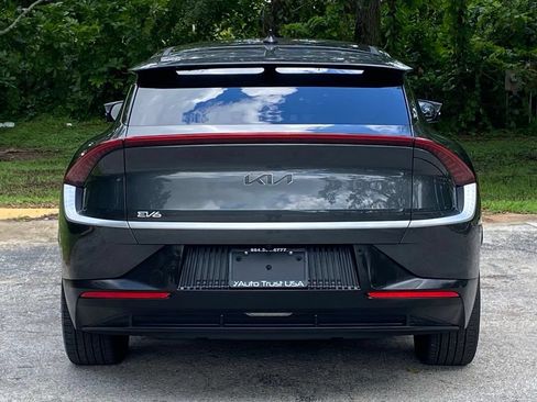 Used 2024 Kia EV6 Light RWD image 6