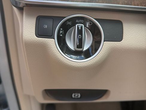 Used 2014 Mercedes-Benz E 350 4MATIC Sedan w/ Premium 1 Package image 7