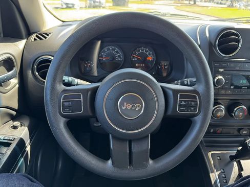 Used 2014 Jeep Patriot Sport w/ Power Value Group FWD image 14