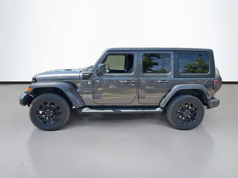 Used 2022 Jeep Wrangler Unlimited Sahara w/ Cold Weather Group AWD/4WD image 8
