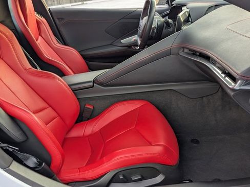 Used 2024 Chevrolet Corvette Stingray Convertible w/ 1LT RWD image 19