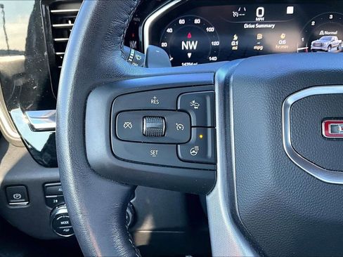 Used 2023 GMC Sierra 1500 SLT image 23