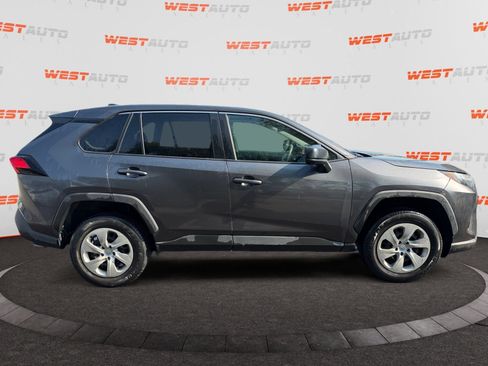 Used 2023 Toyota RAV4 LE AWD/4WD image 6