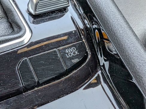 Used 2023 Jeep Compass Altitude image 20