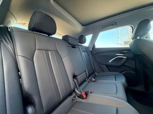 New 2025 Audi Q5 Premium Plus image 36