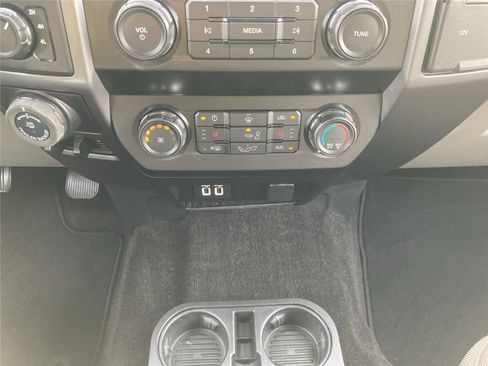Used 2019 Ford F150 XLT w/ Equipment Group 302A Luxury image 17
