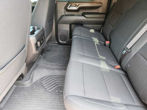 Used 2024 Chevrolet Silverado 1500 LT Trail Boss w/ Convenience Package II AWD/4WD image 29