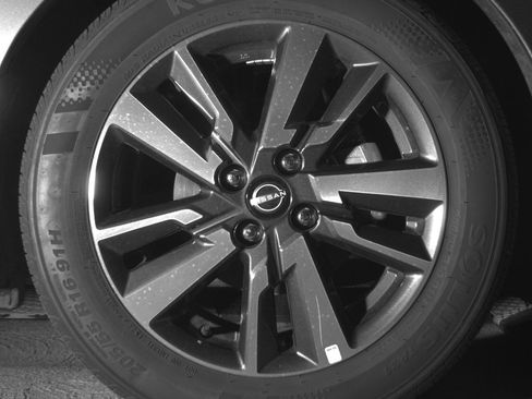 Used 2025 Nissan Versa SV image 13