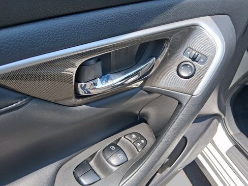 Used 2015 Nissan Altima 2.5 SL w/ Technology Package FWD image 14