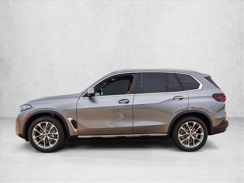 Used 2026 BMW X5 xDrive40i AWD/4WD image 8