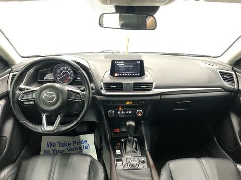 Used 2017 MAZDA MAZDA3 Touring FWD image 14