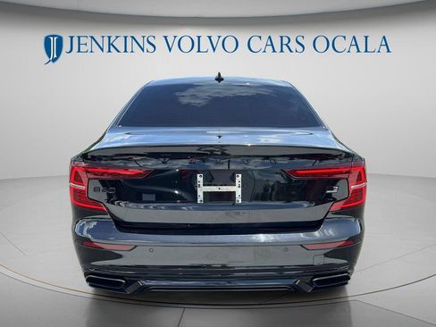Used 2022 Volvo S60 T8 R-Design w/ Advanced Package AWD/4WD image 4