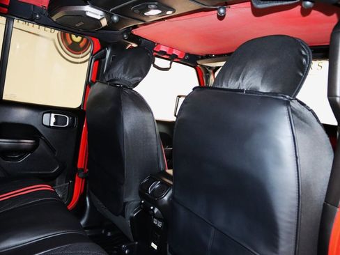 Used 2018 Jeep Wrangler Unlimited Rubicon w/ LED Lighting Group image 79