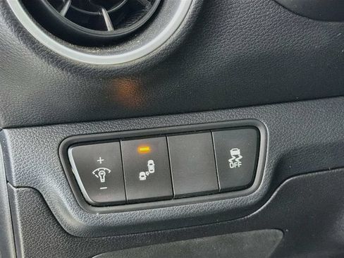 Used 2023 Kia Forte LXS w/ LXS Technology Package FWD image 13