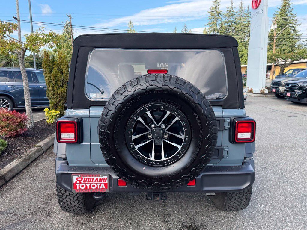 Used 2024 Jeep Wrangler Unlimited Sport AWD/4WD image 8