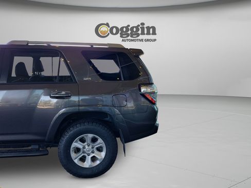 Used 2018 Toyota 4Runner SR5 image 29