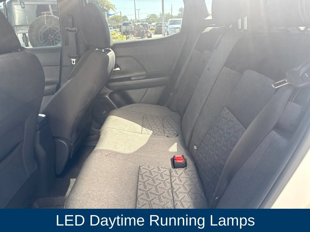 Used 2025 Nissan Kicks SV w/ SV Premium Package FWD image 14