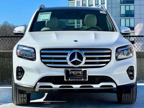 Certified 2026 Mercedes-Benz GLB 250 4MATIC image 3