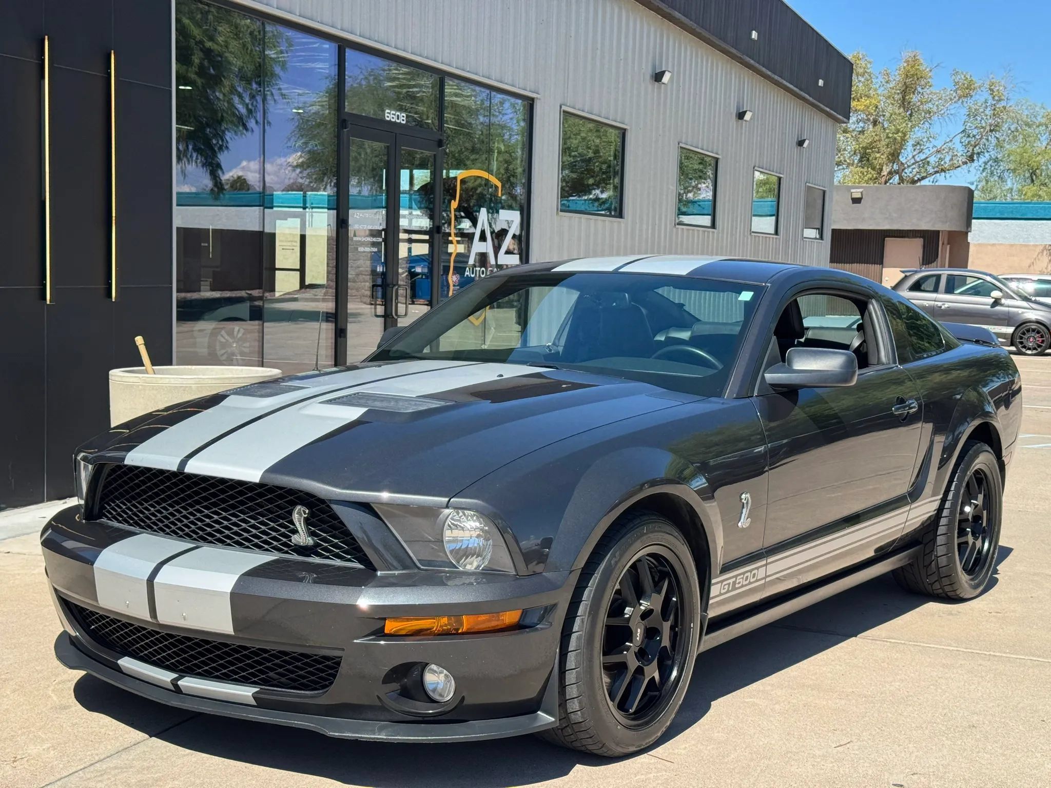 Used 2008 Ford Mustang Shelby GT500 RWD image 2
