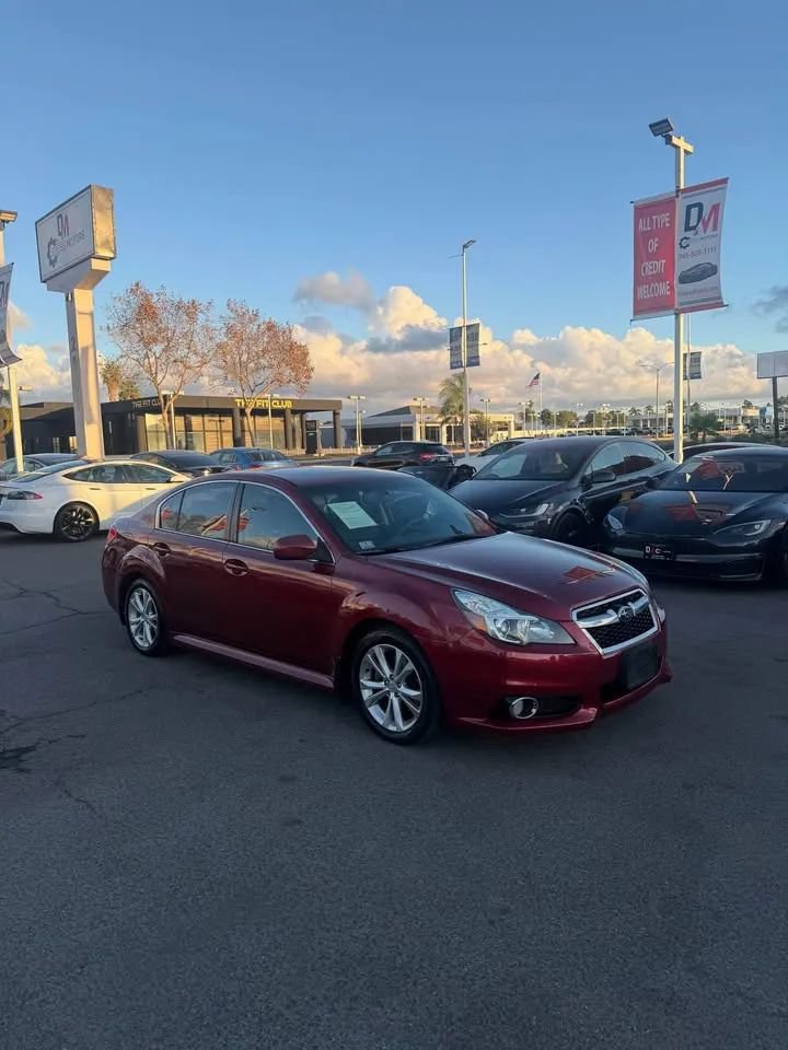 Used 2013 Subaru Legacy 3.6R Limited AWD/4WD image 2