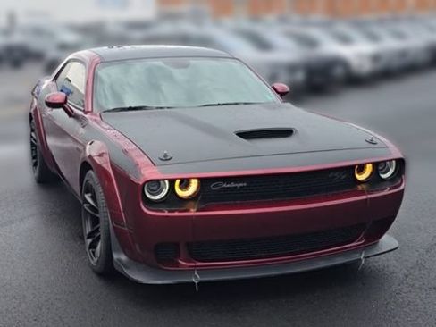 Used 2022 Dodge Challenger R/T Scat Pack RWD image 3