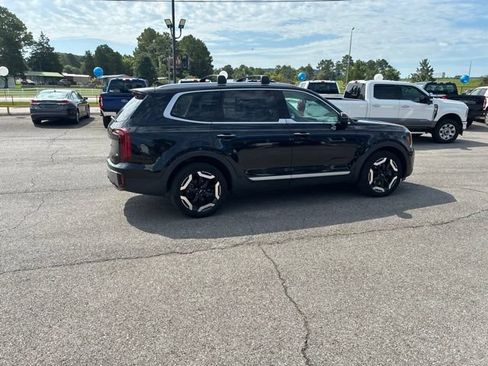 Used 2025 Kia Telluride S AWD/4WD image 43