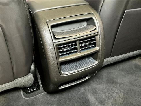 Used 2024 Cadillac XT5 Premium Luxury FWD image 11