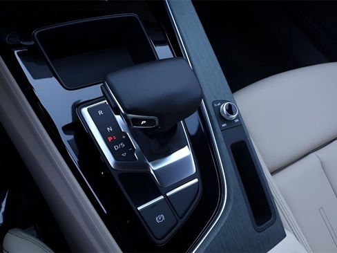 Used 2023 Audi A5 2.0T Premium image 24