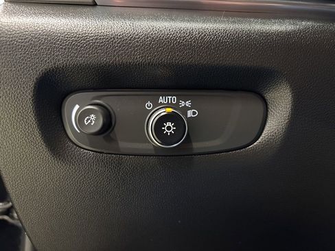 Used 2019 Chevrolet Traverse LS image 24