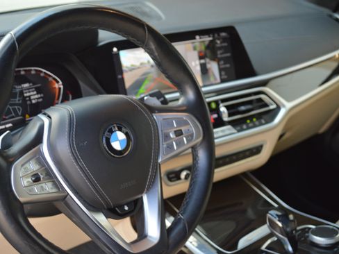 Used 2021 BMW X7 xDrive40i w/ Dynamic Handling Package AWD/4WD image 24