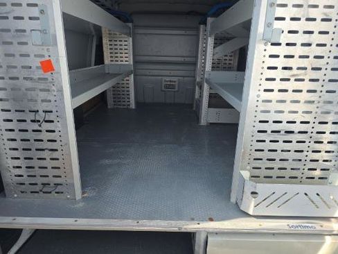 Used 2016 Ford Transit Connect XL FWD image 20