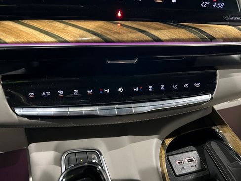 Used 2022 Cadillac Escalade Sport Platinum image 33