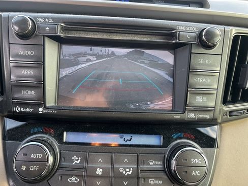 Used 2015 Toyota RAV4 Limited image 13