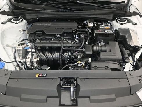 Used 2025 Kia K4 FWD image 18