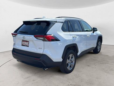 Used 2025 Toyota RAV4 XLE FWD image 5