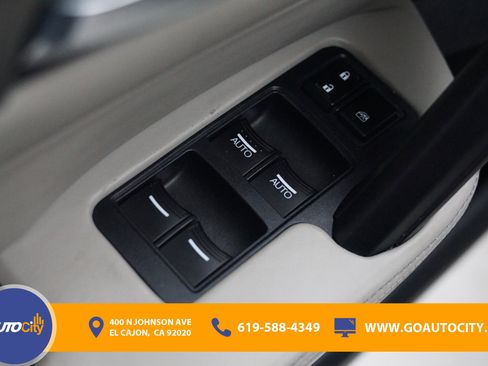 Used 2012 Acura TL SH-AWD image 19