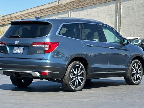 Used 2019 Honda Pilot Touring image 2