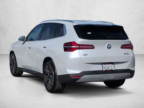 Used 2025 BMW X3 xDrive30i w/ Premium Package image 8