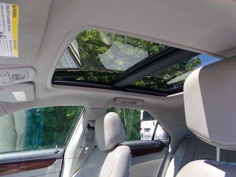 Used 2011 Cadillac CTS Luxury image 27