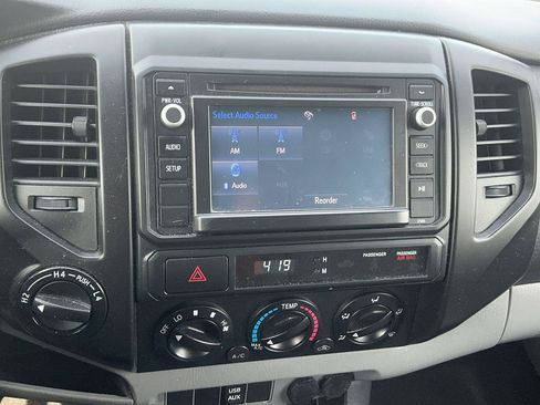 Used 2014 Toyota Tacoma 4x4 Double Cab w/ Convenience Package image 16
